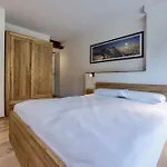 Nid Du Pic - Cozy Alpine Retreat With Private Garden In Daire