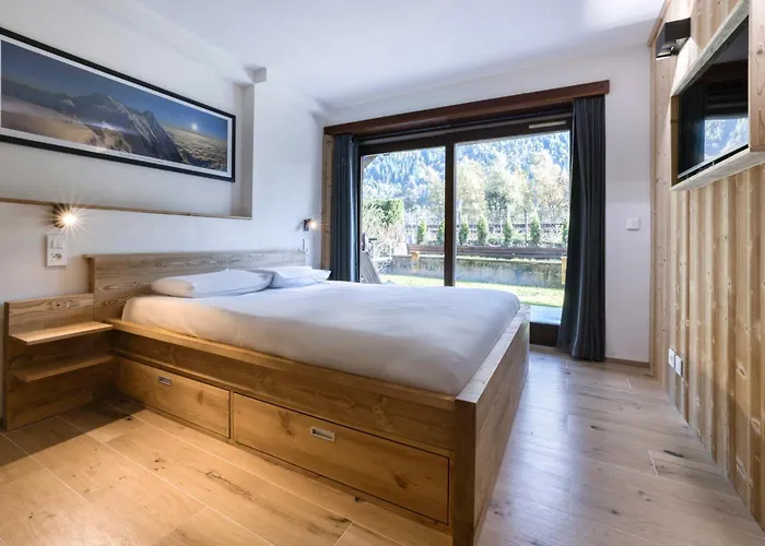 公寓 Nid Du Pic - Cozy Alpine Retreat With Private Garden In